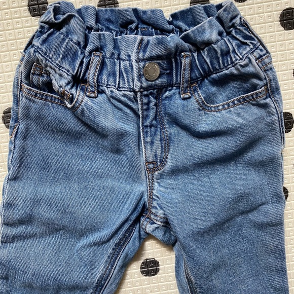 Baby GAP Denim Mom Jeans - Picture 3 of 6